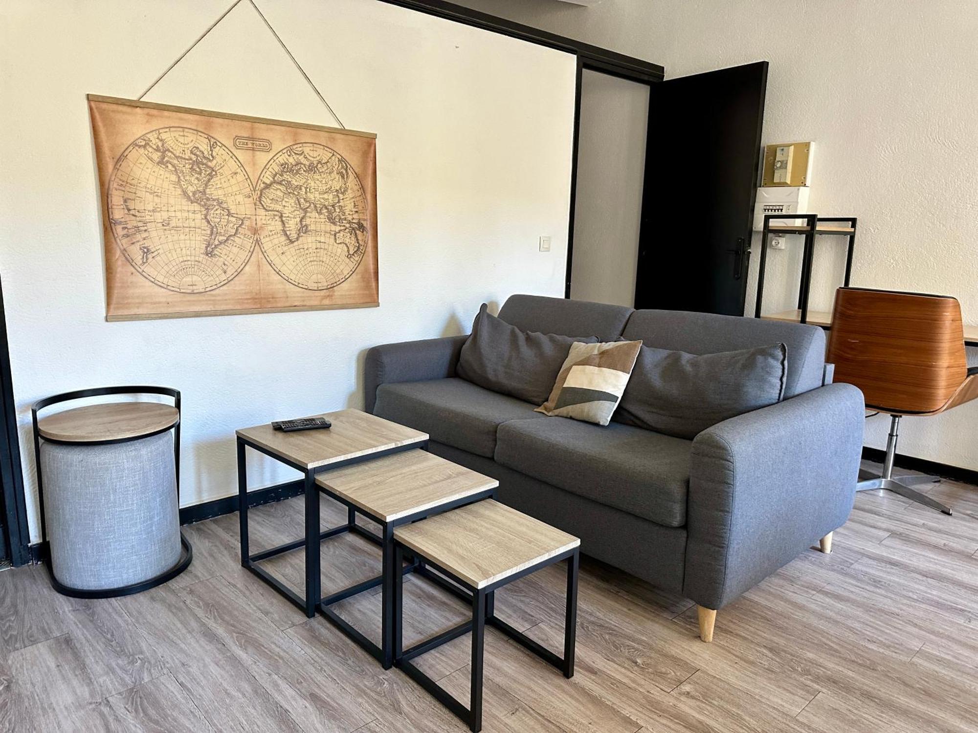 APPARTEMENT (T2 - 35m2), intra muros, au calme LʼIsle-sur-la-Sorgue Exterior foto