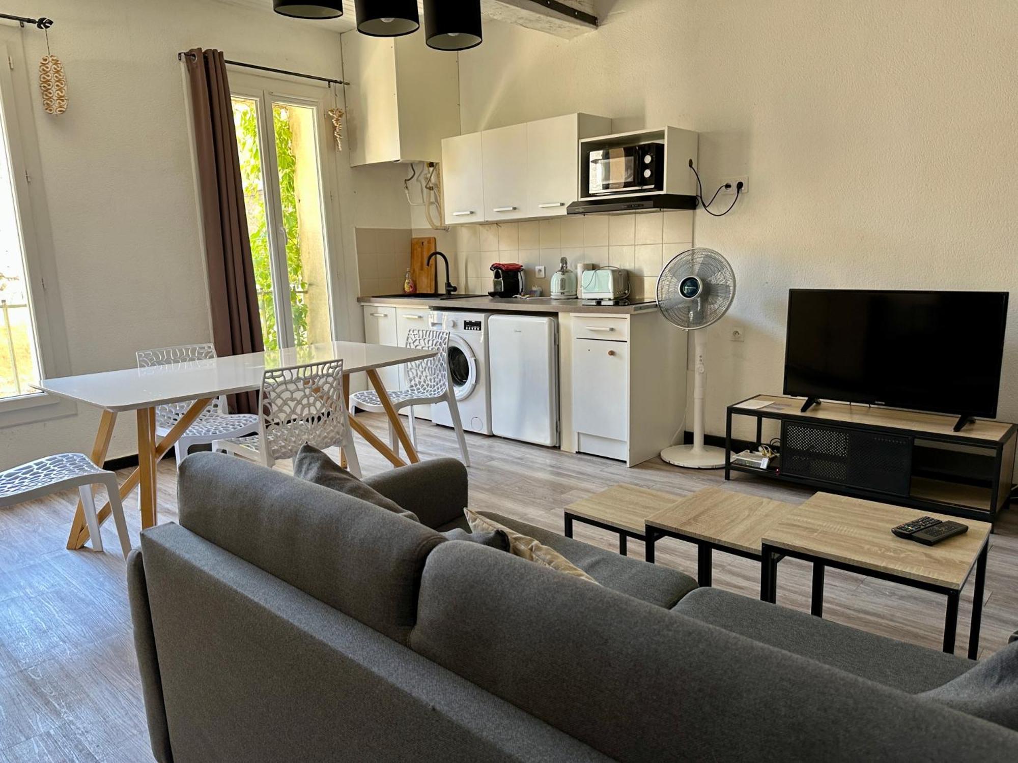 APPARTEMENT (T2 - 35m2), intra muros, au calme LʼIsle-sur-la-Sorgue Exterior foto