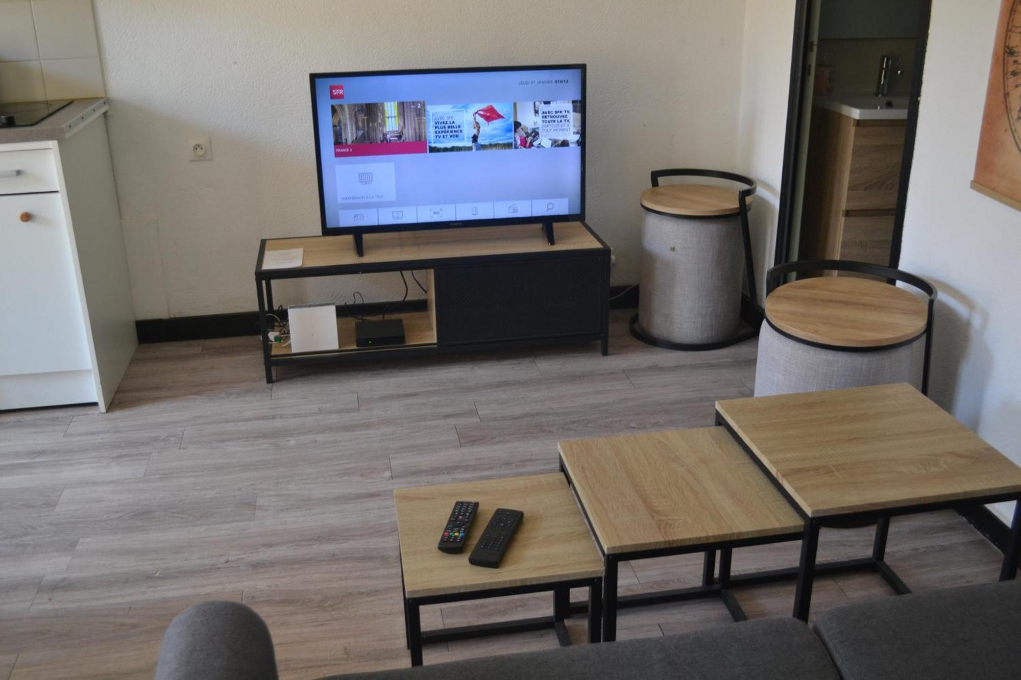 APPARTEMENT (T2 - 35m2), intra muros, au calme LʼIsle-sur-la-Sorgue Exterior foto
