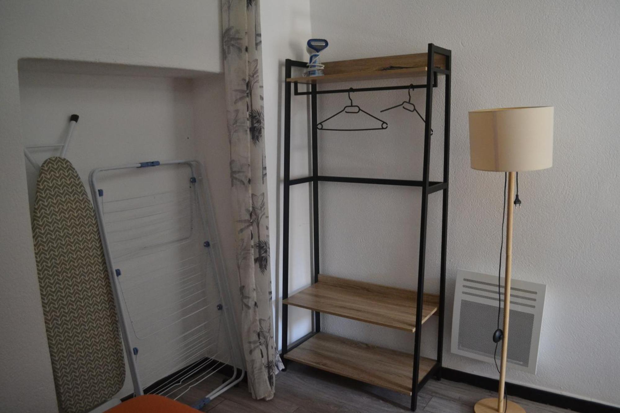 APPARTEMENT (T2 - 35m2), intra muros, au calme LʼIsle-sur-la-Sorgue Exterior foto