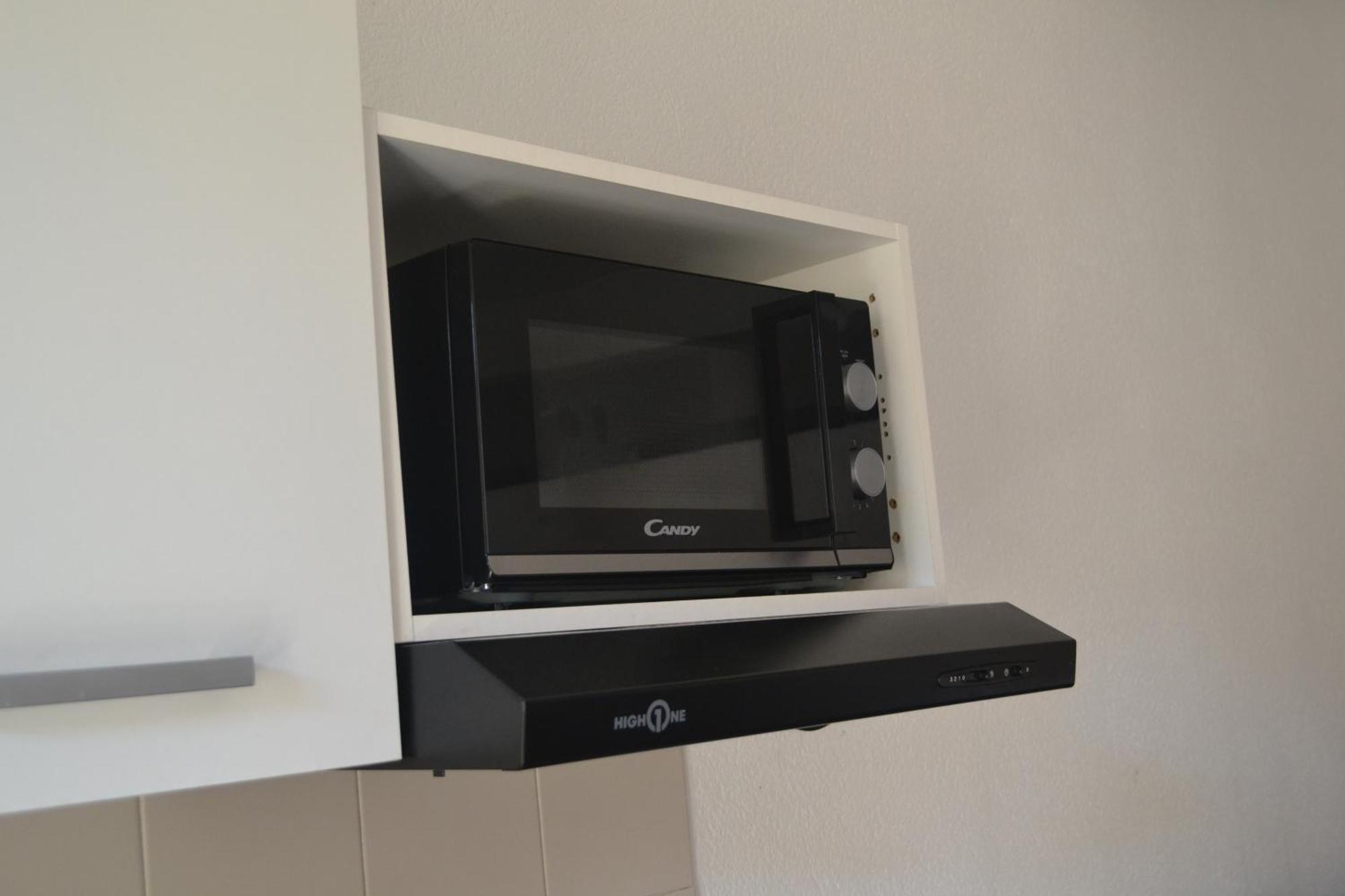 APPARTEMENT (T2 - 35m2), intra muros, au calme LʼIsle-sur-la-Sorgue Exterior foto